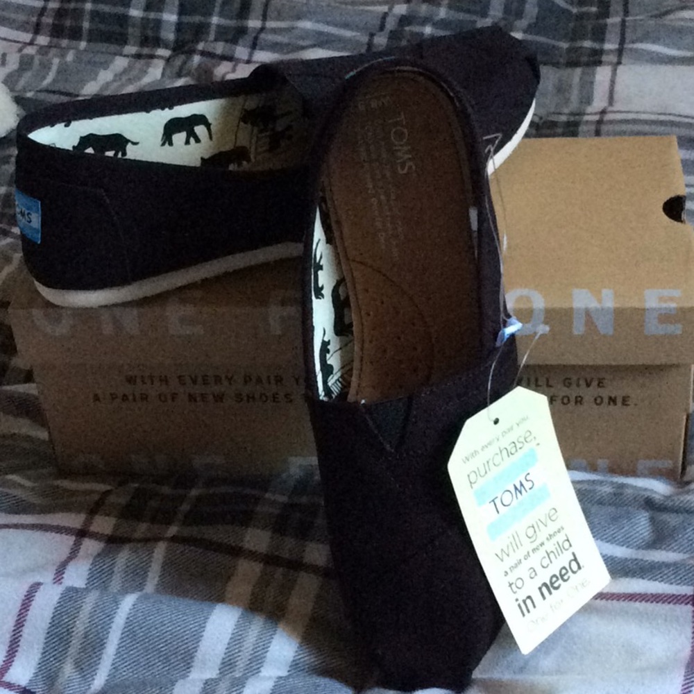 TOMS Classics